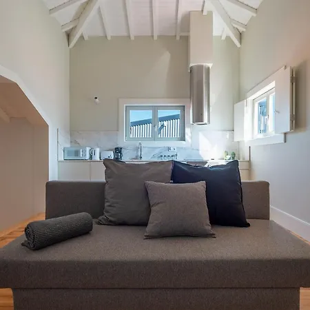 Apartment Rooftop Studio By Homing